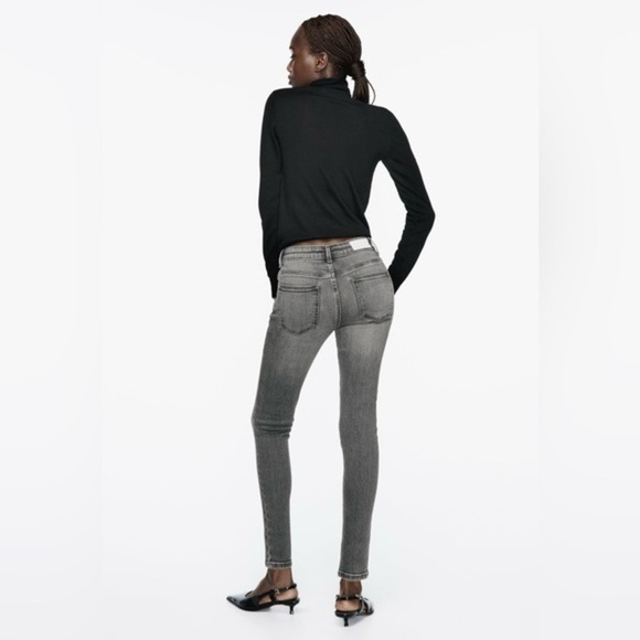 54. Zara • NWT Mid Rise Skinny Jeans - Picture 2 of 5